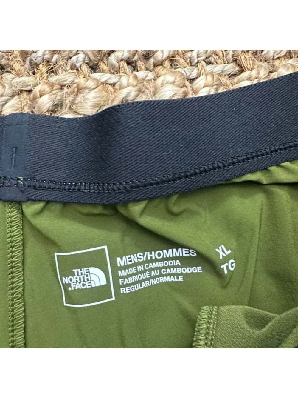 The North Face Men's Olive Green Active Outdoor Hiking Athletic Cargo Shorts XL